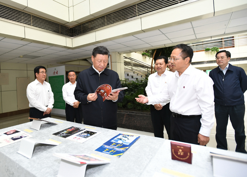 8月19日至22日，中共中央總書記、國家主席、中央軍委主席習近平在甘肅考察。這是21日下午，習近平在讀者出版集團有限公司考察。
